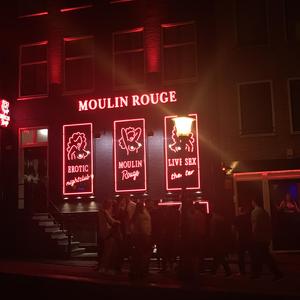 丰满大爆乳波霸奶HB
